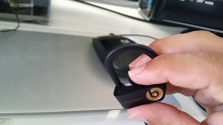 A Guide on How to Connect Powerbeats to Your Laptop